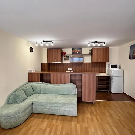 Green Fort Apartments Apartment *